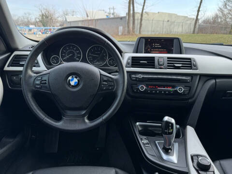 2015 BMW 3 Series 320i