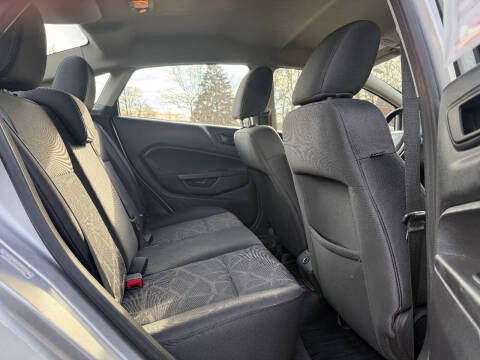 2012 Ford Fiesta SEL