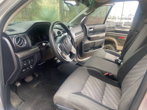 2018 Toyota Tundra SR5