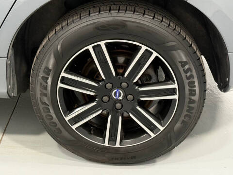 2017 Volvo XC60 T5 Dynamic