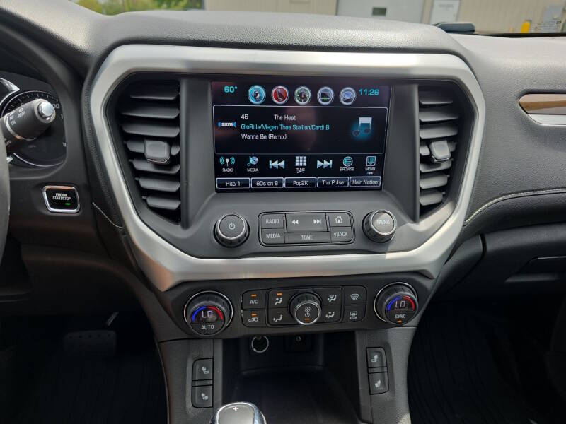 2017 GMC Acadia SLE-2