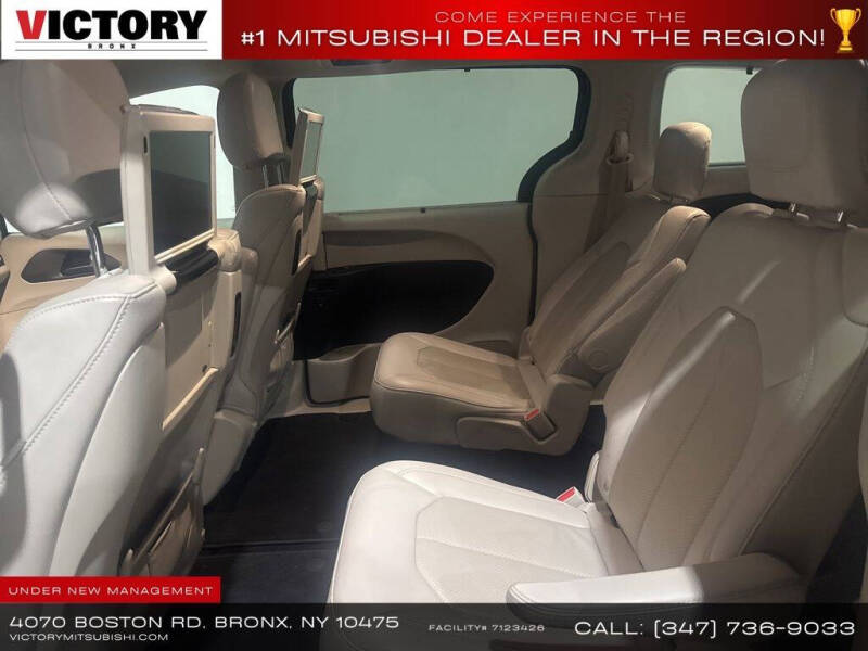 2021 Chrysler Pacifica Touring L