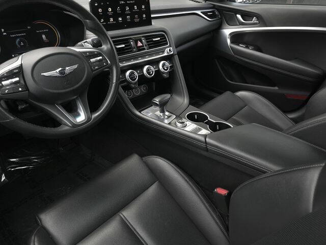 2023 Genesis G70