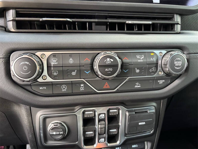 2025 Jeep Gladiator Mojave