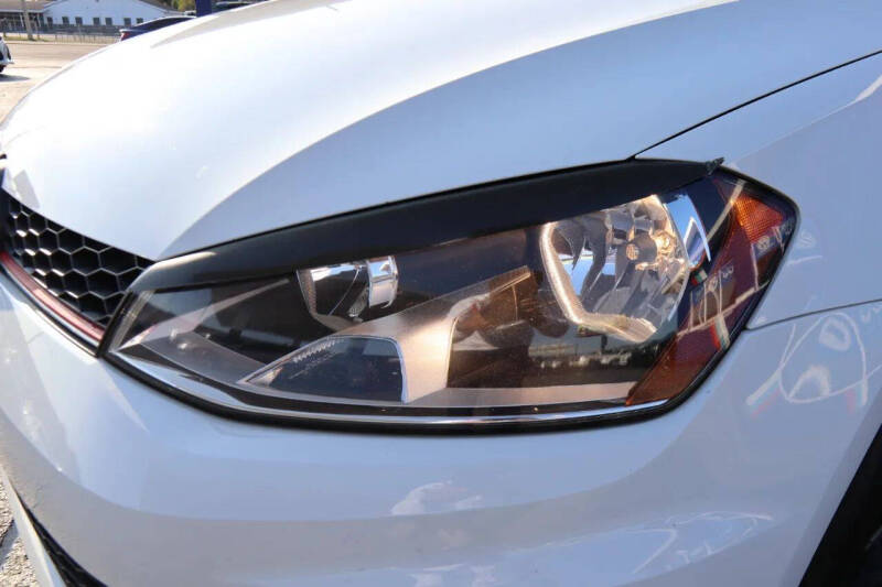 2017 Volkswagen Golf GTI S