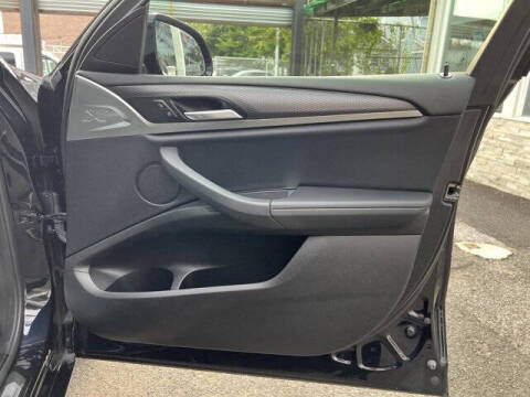 2022 BMW X4 xDrive30i