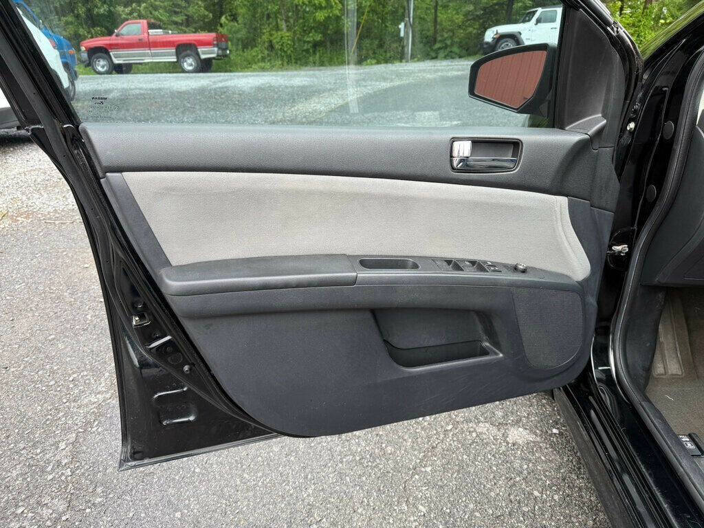 2010 Nissan Sentra 15