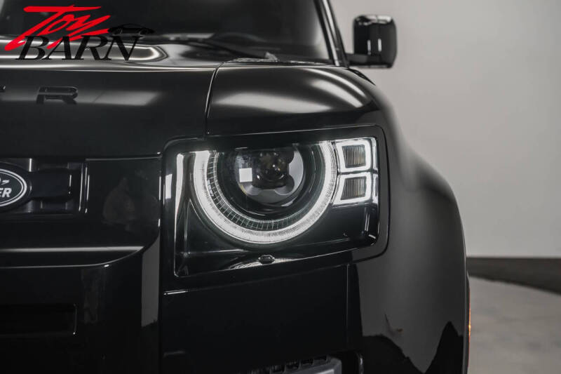 2024 Land Rover Defender 110 V8 P500 SE