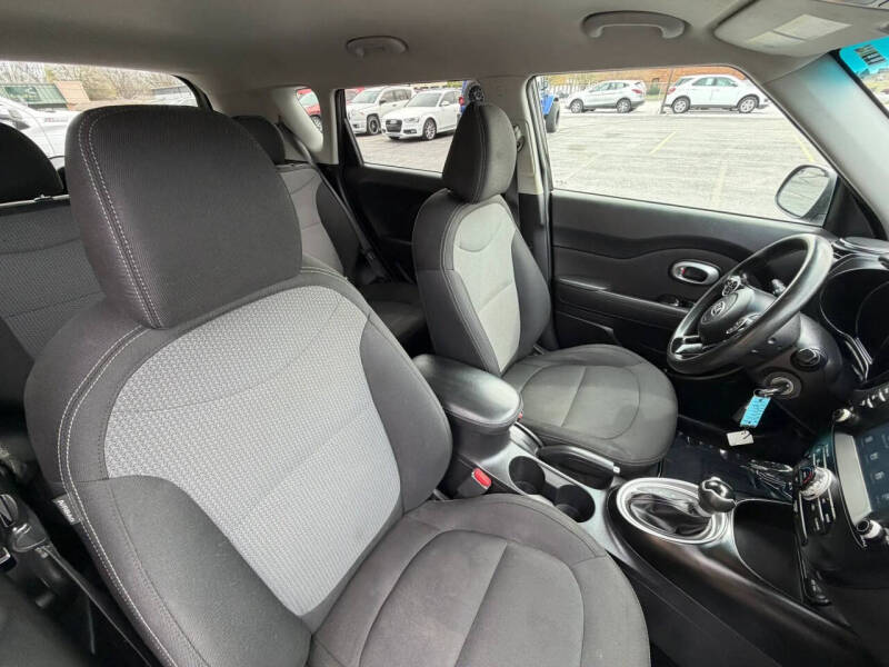 2019 Kia Soul +