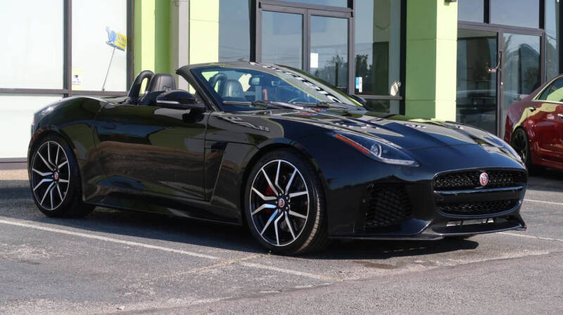 2016 Jaguar F-TYPE R