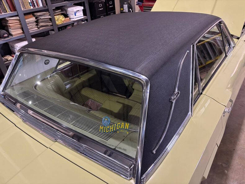 1964 Ford Thunderbird