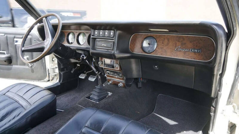 1969 Mercury Cougar XR7