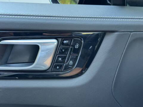 2021 Porsche Cayenne Turbo S E-Hybrid