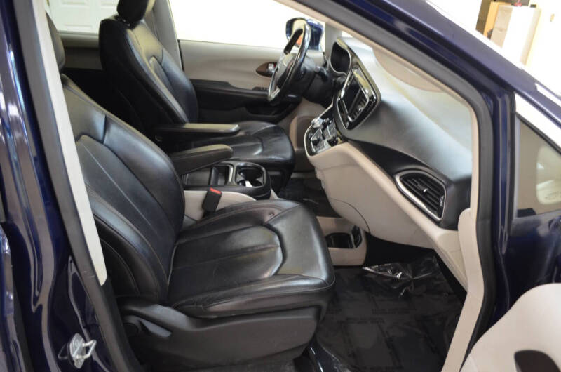 2018 Chrysler Pacifica Touring L