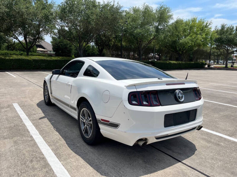 2013 Ford Mustang V6 Premium