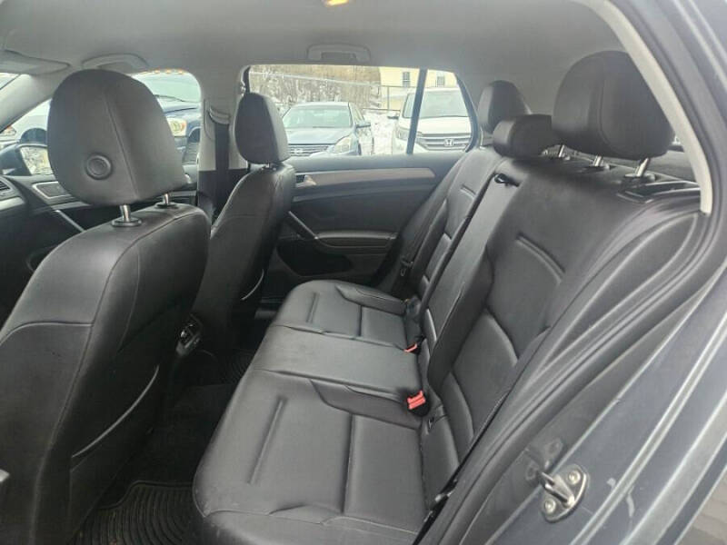 2015 Volkswagen Golf TDI S