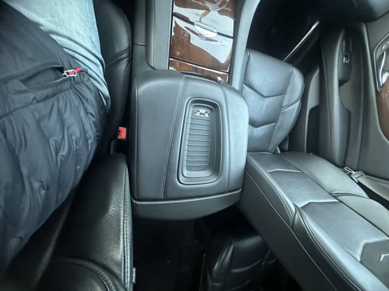 2020 Cadillac Escalade ESV Luxury