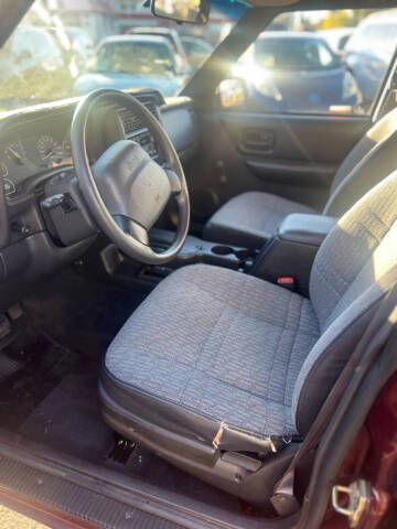 2000 Jeep Cherokee SE