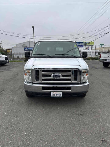 2012 Ford E-Series E-350 SD XLT