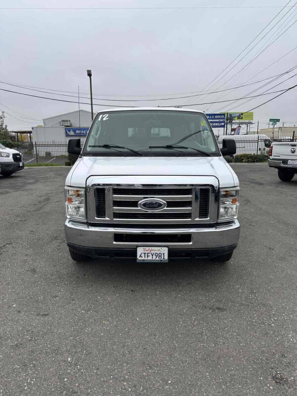 2012 Ford E-Series E-350 SD XLT