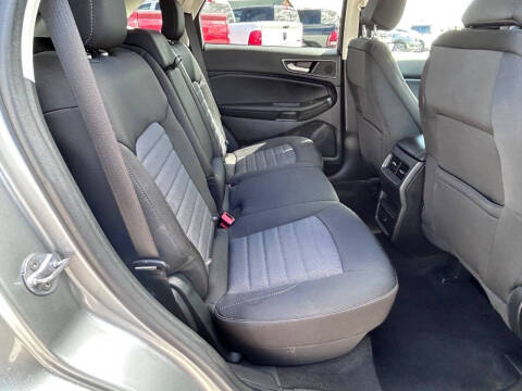 2022 Ford Edge SE