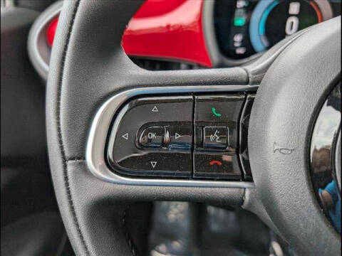 2024 FIAT 500e Inspi(RED)