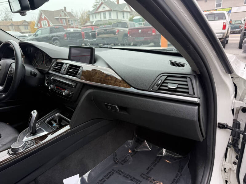 2015 BMW 3 Series 328i xDrive