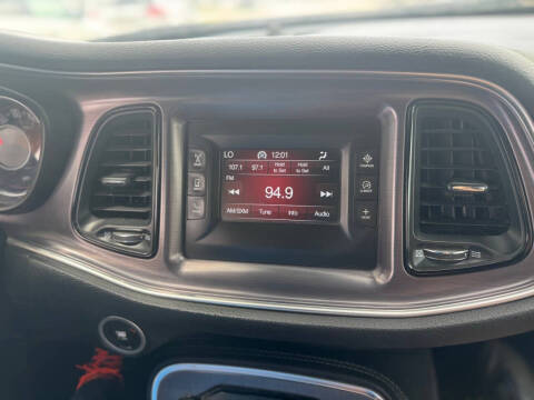 2016 Dodge Challenger SXT