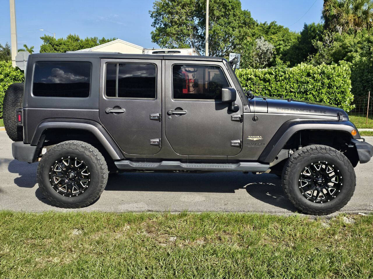 2014 JEEP Wrangler SUV / Crossover - $20,345