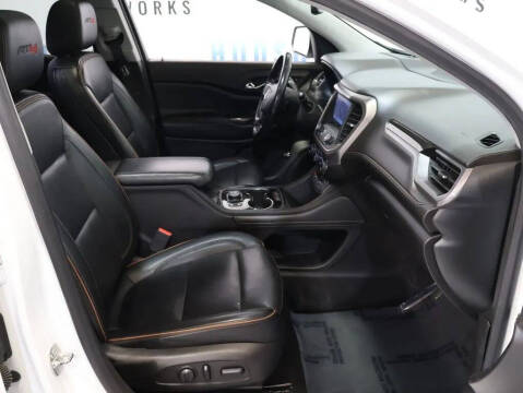 2021 GMC Acadia AT4