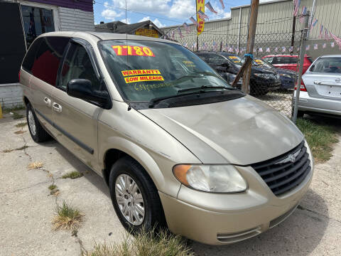 2006 Chrysler Town and Country for sale at CHEAPIE AUTO SALES INC in Metairie LA