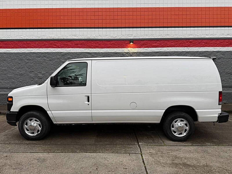 2013 Ford E-Series E-250