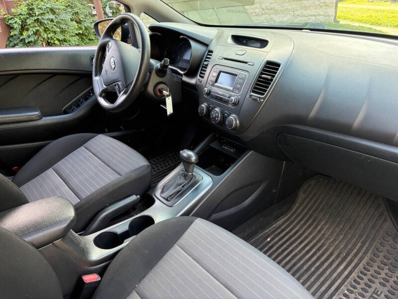 2016 Kia Forte5 LX