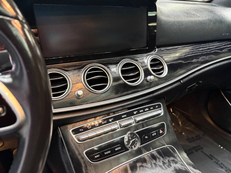 2019 Mercedes-Benz E-Class E 300