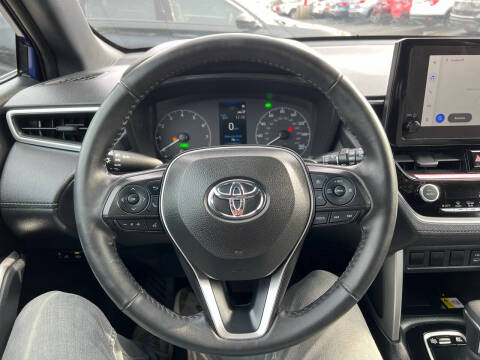 2023 Toyota Corolla Cross Hybrid SE