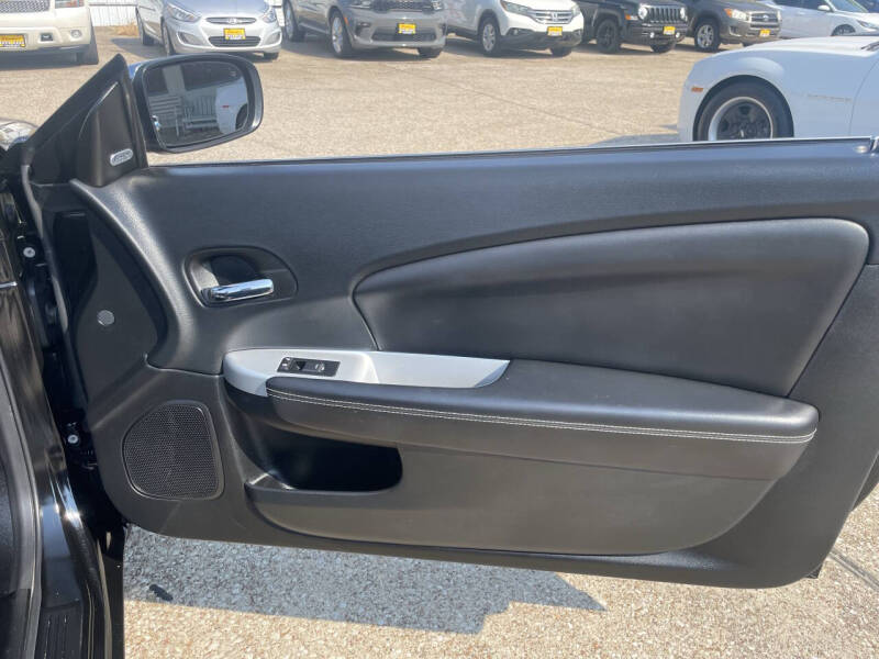 2014 Chrysler 200 Limited