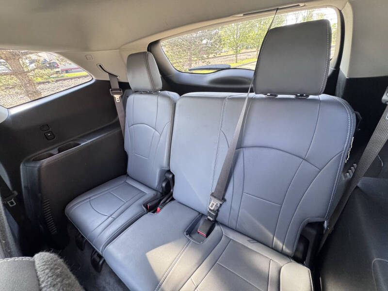 2020 Buick Enclave Essence