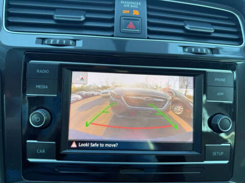 2018 Volkswagen Golf SportWagen