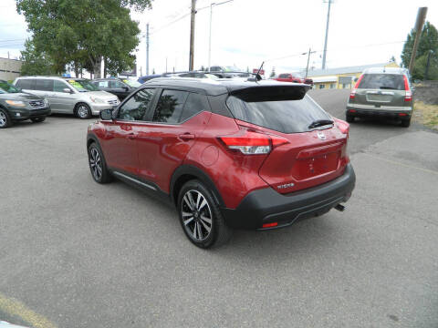 2019 Nissan Kicks SR