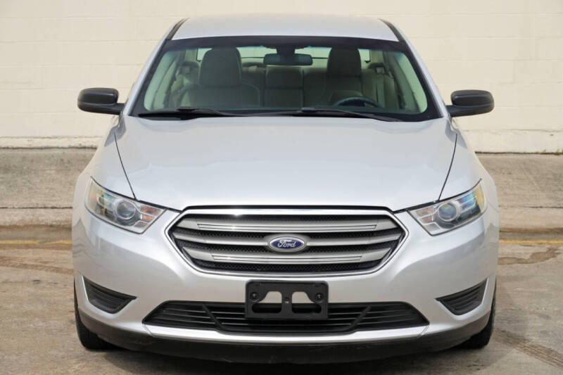 2015 Ford Taurus