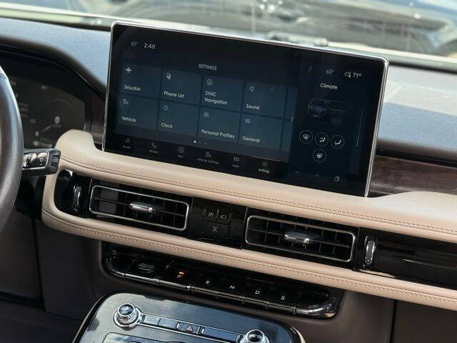 2022 Lincoln Nautilus Reserve