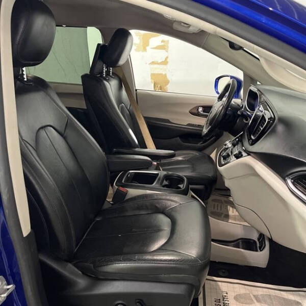 2019 Chrysler Pacifica Touring L Plus