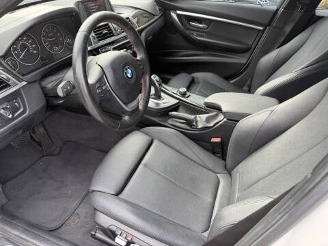 2018 BMW 3 Series 330i