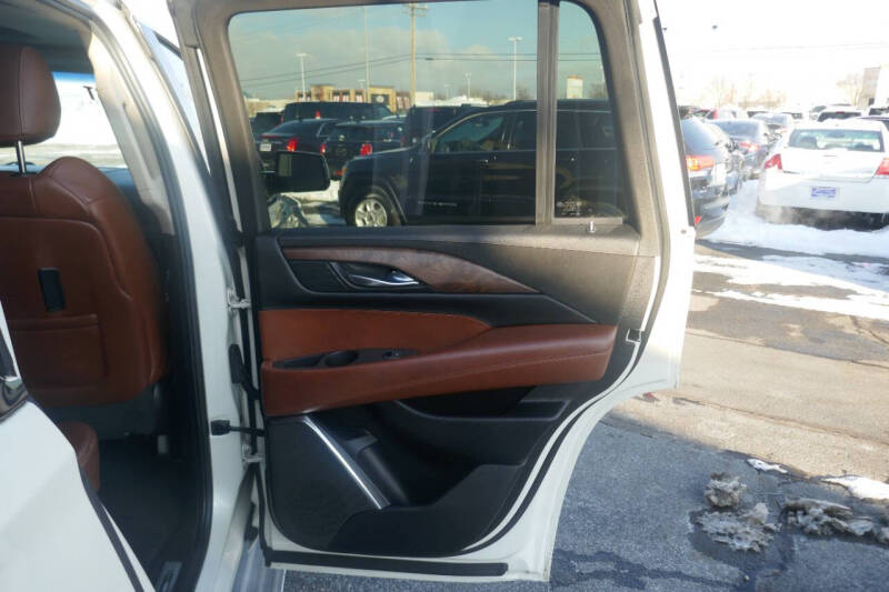 2015 Cadillac Escalade Luxury
