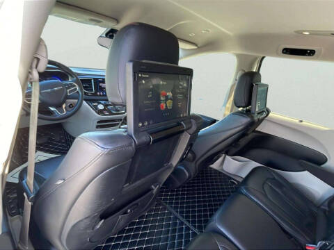 2018 Chrysler Pacifica Touring L Plus