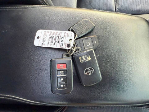 2014 Toyota Avalon XLE