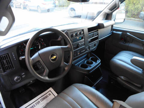 2017 Chevrolet Express LS 2500