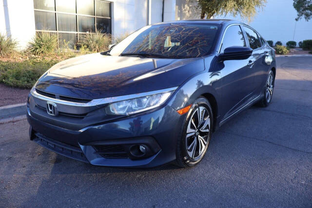 2018 Honda Civic EX-T's photo