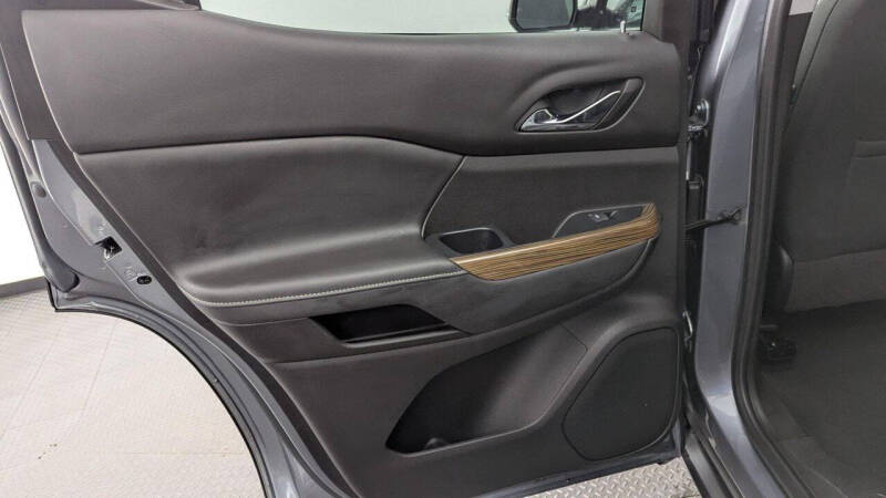 2022 GMC Acadia SLE