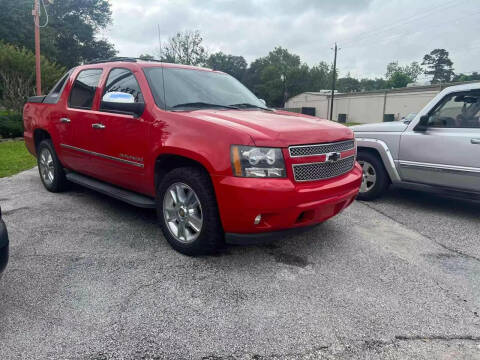 2011 Chevrolet Avalanche for sale at CE Auto Sales in Baytown TX